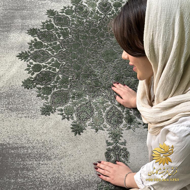 فرش کرم سبز
