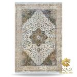 فرش کرم طرح سنتی