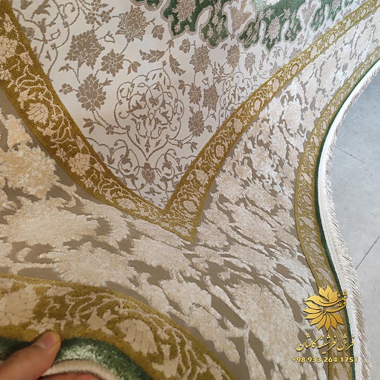 فرش نسکافه ای سبز