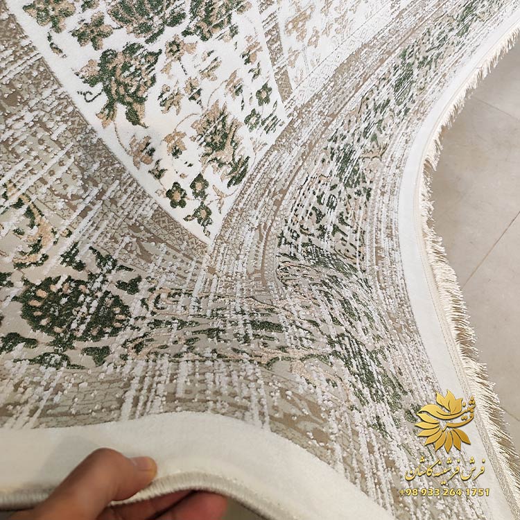 فرش سبز روشن