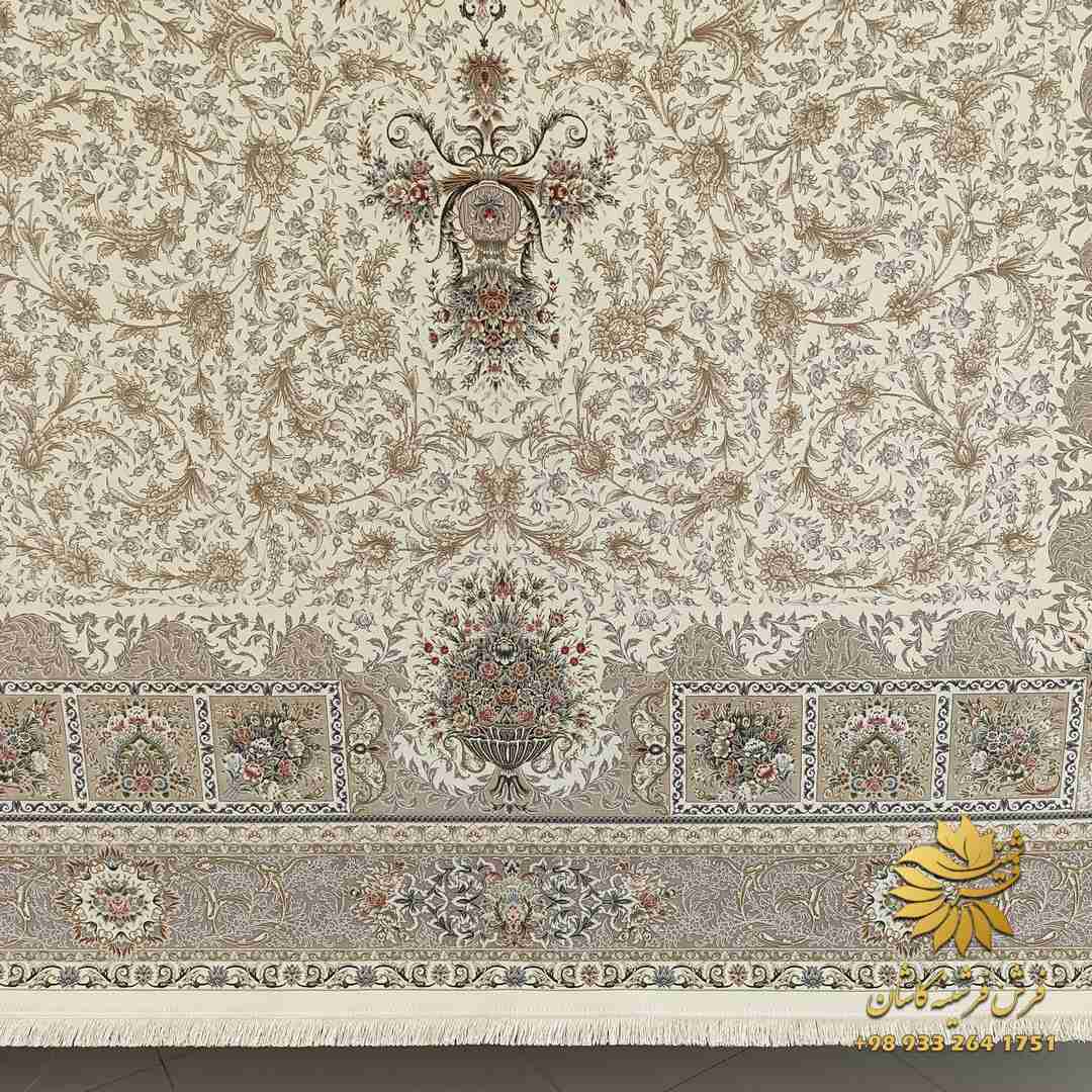 فرش کرم طلایی
