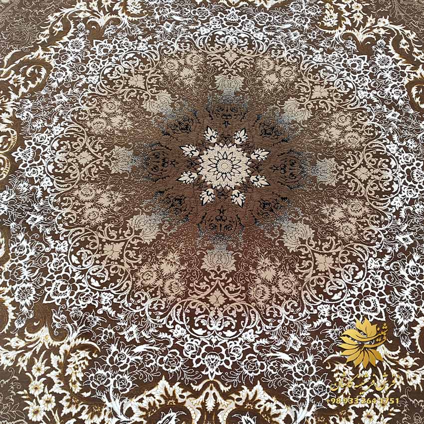 فرش قهوه ای طلاکوب