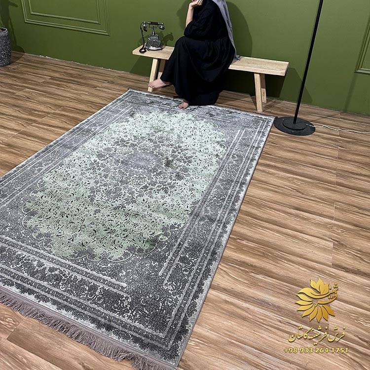 فرش سبز براق