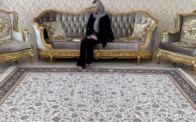 ست کردن فرش کرم