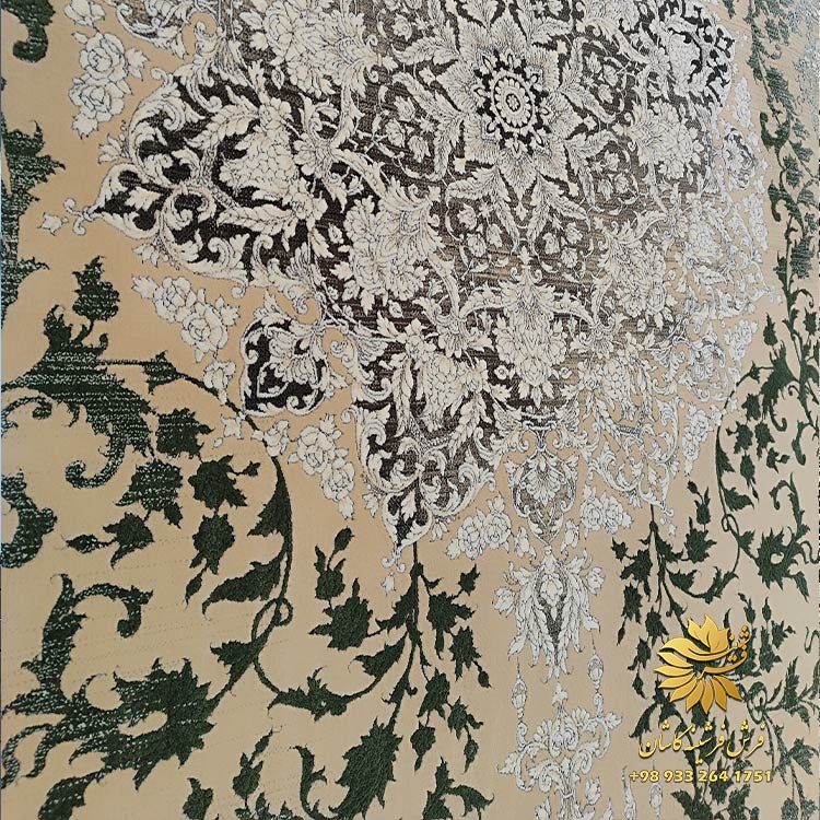 فرش کرم سبز